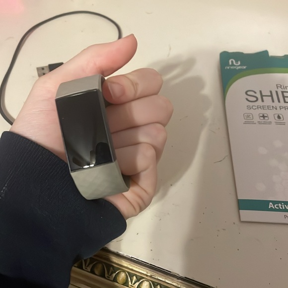 Fitbit Charge 2 - Picture 2 of 7